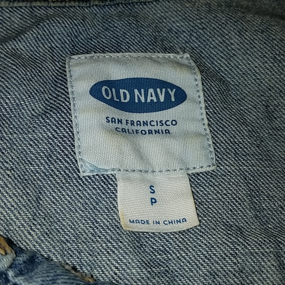 Old navy sleeveless jean jacket - Picture 2 of 3